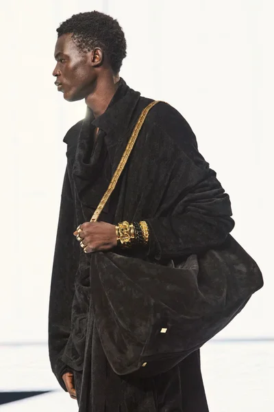 Look 24